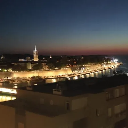Sunset Red Apartman Zára